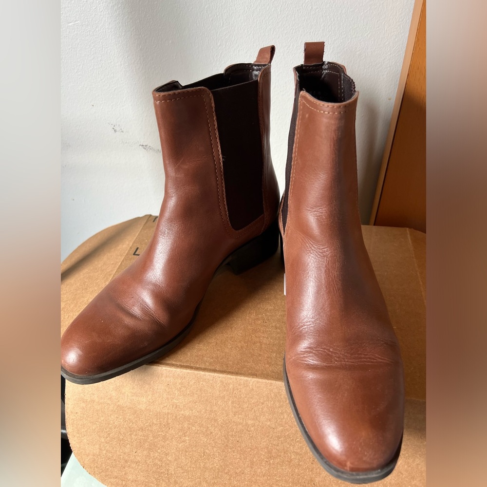 Brown Leather Chelsea Boots